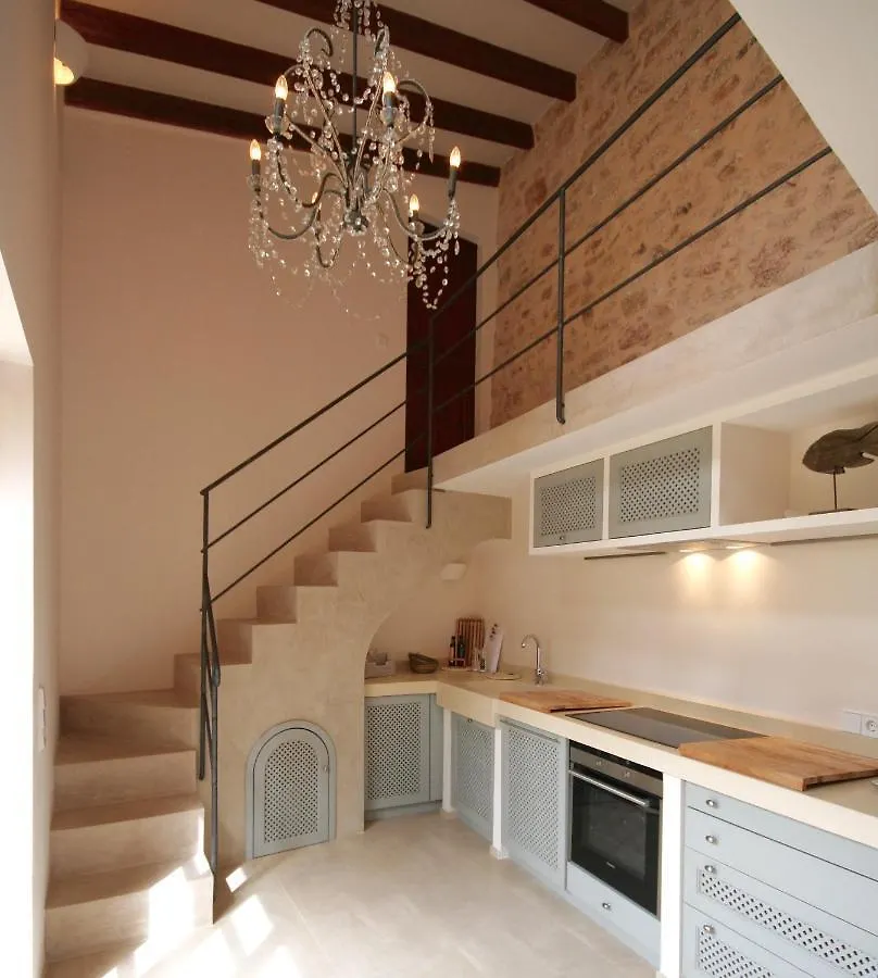 Living Casa Luna Santanyi 0*,